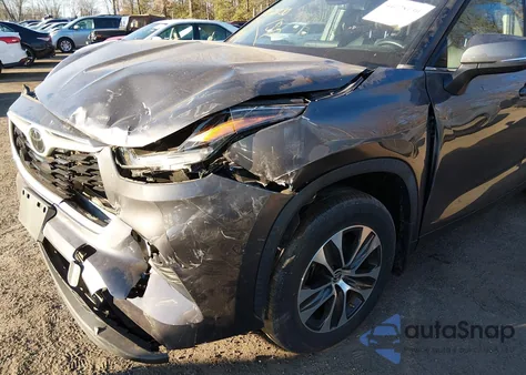 2021 Toyota Highlander Xle из США, поврежденный, VIN 5TDGZRBH4MS541695